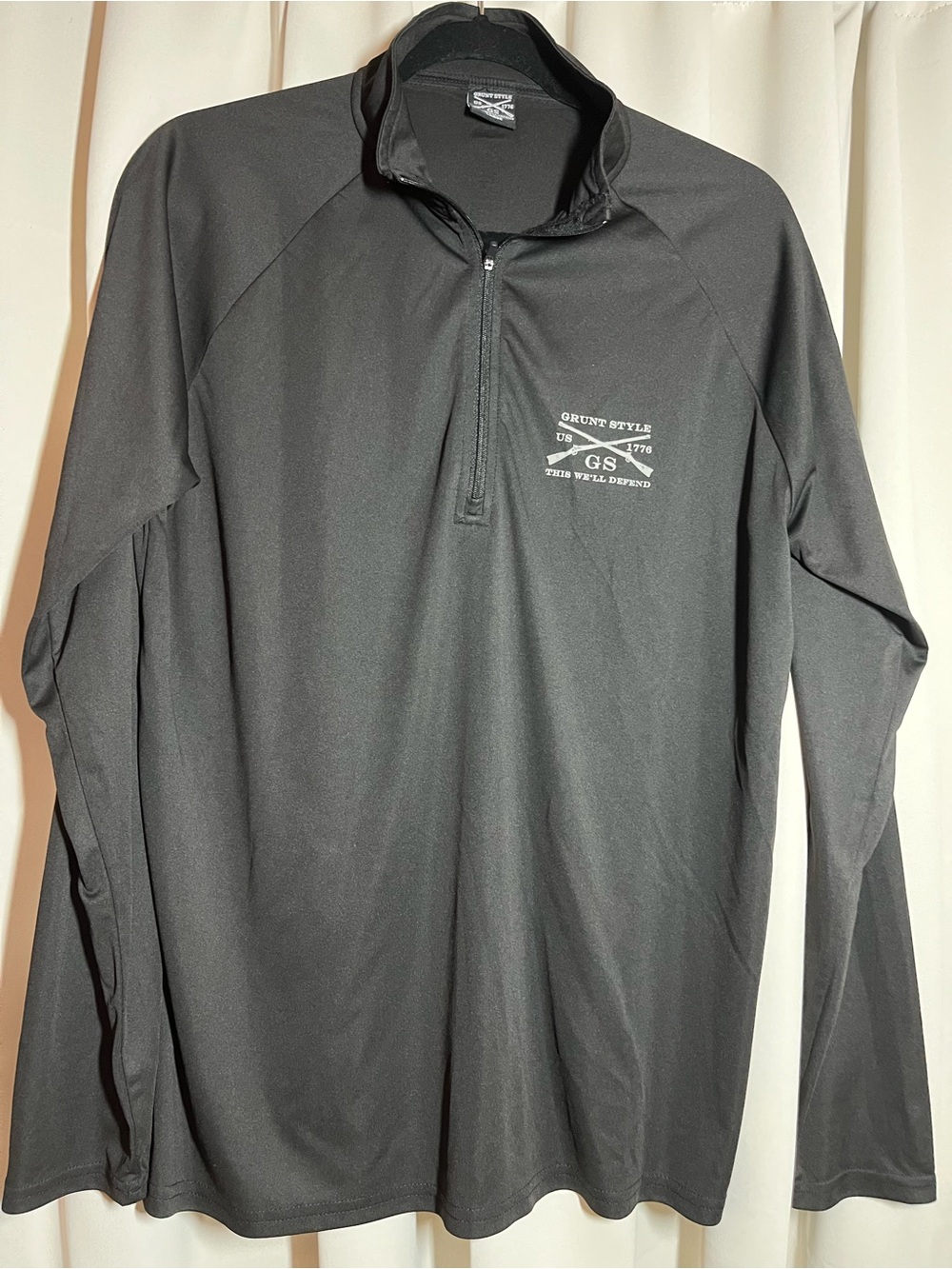 Grunt Style Men's Black Quarter-Zip Lightweight Pullover